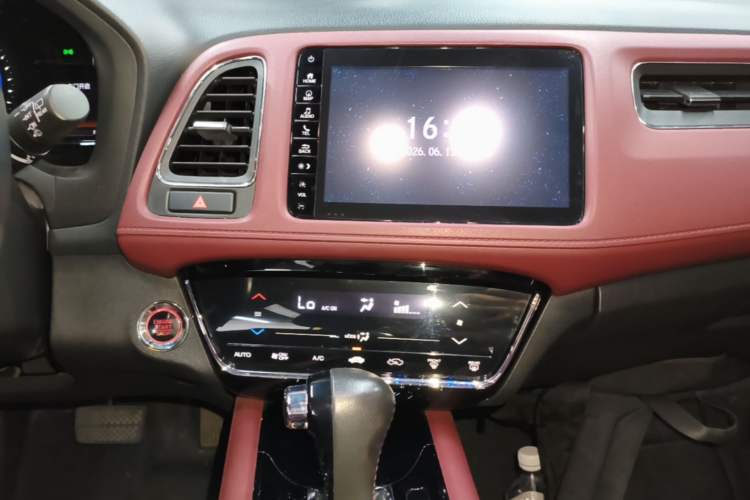 Used Honda Vezel 2019 220 TURBO CVT Flagship Version China VI Emission Standard Audio And AC Panel