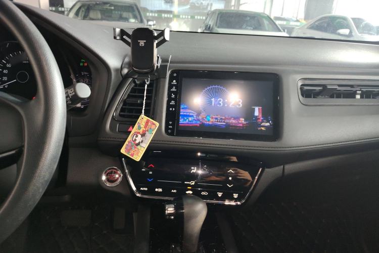 Used Honda Vezel 2019 220 TURBO CVT Luxury Edition China VI Audio And AC Panel