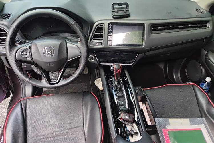 Used Honda Vezel 2019 220 TURBO CVT Luxury Edition China V Emission Standard Center Console