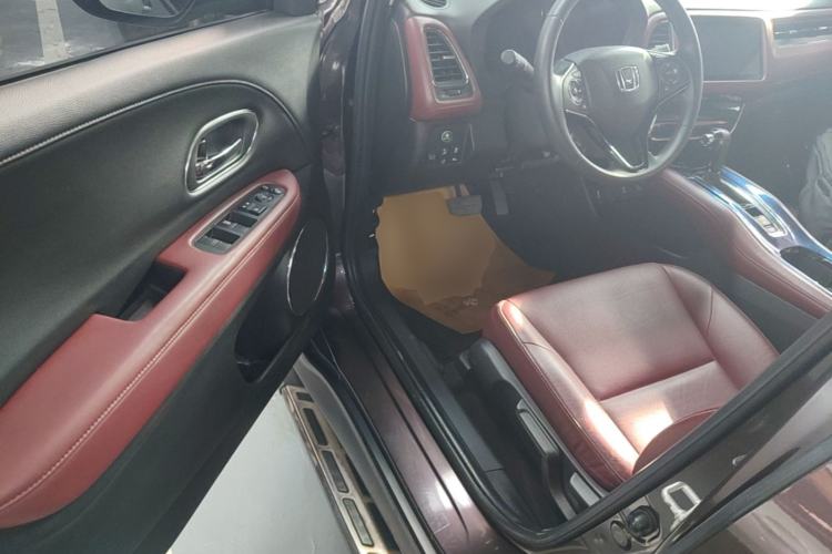 Used Honda Vezel 2019 220 TURBO CVT Flagship Edition China V Driver Seat