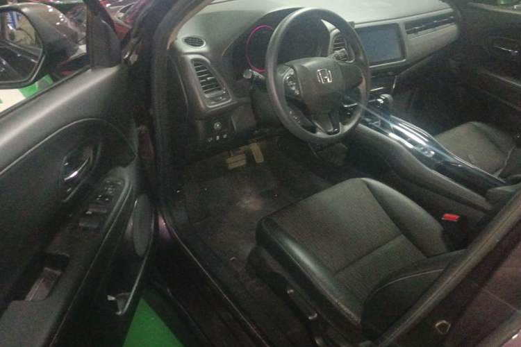Used Honda Vezel 2019 220 TURBO CVT Luxury Edition China VI Driver Seat