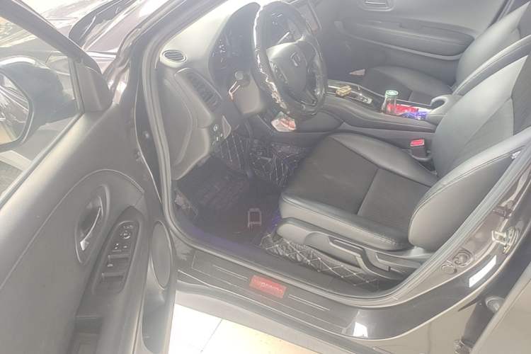 Used Honda Vezel 2019 1.5L CVT Luxury Model China VI Driver Seat