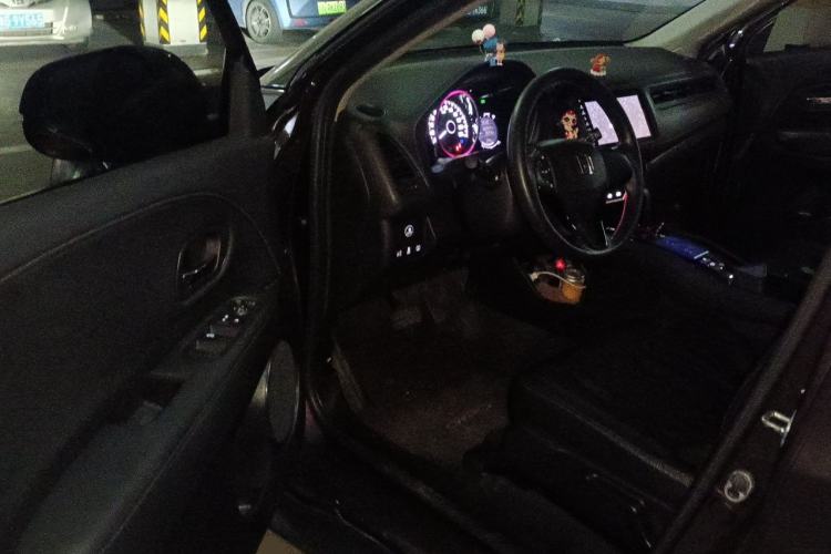 Used Honda Vezel 2019 220 TURBO CVT Luxury Edition China VI Driver Seat