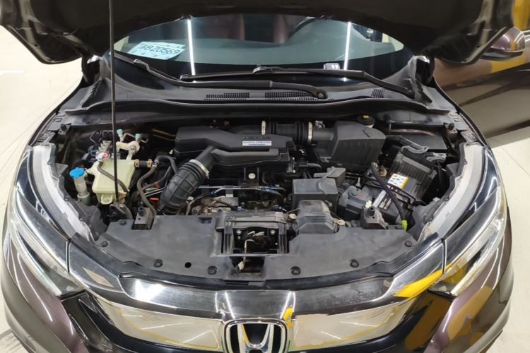 Used Honda Vezel 2019 220 TURBO CVT Flagship Version China VI Emission Standard Engine Bay