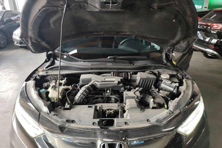 Used Honda Vezel 2019 220 TURBO CVT Luxury Edition China VI Engine Bay