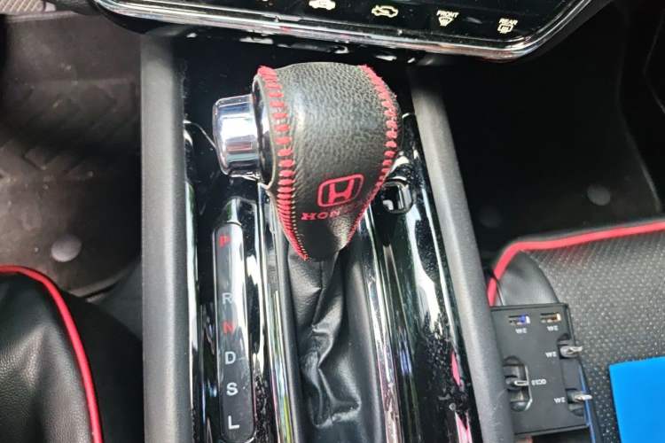 Used Honda Vezel 2019 220 TURBO CVT Luxury Edition China V Emission Standard Gear Lever