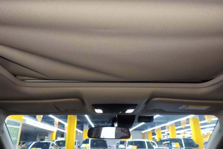 Used Honda Vezel 2019 220 TURBO CVT Flagship Version China VI Emission Standard Headliner