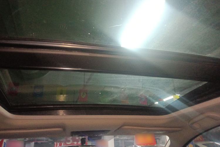 Used Honda Vezel 2019 220 TURBO CVT Luxury Edition China VI Headliner