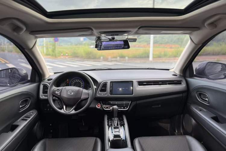 Used Honda Vezel 2019 220 TURBO CVT Luxury Edition China VI Interior 1