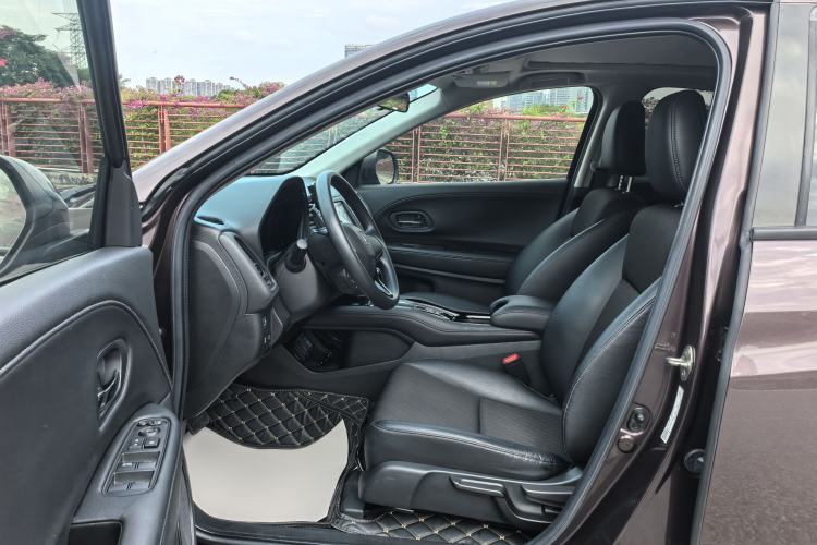 Used Honda Vezel 2019 220 TURBO CVT Luxury Edition China VI Interior 1