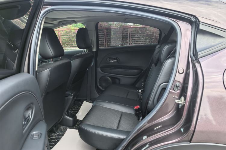 Used Honda Vezel 2019 220 TURBO CVT Luxury Edition China VI Interior 2