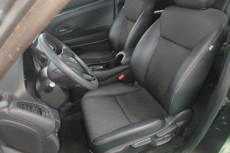 Used Honda Vezel 2019 220 TURBO CVT Luxury Edition China VI Left Front Seat