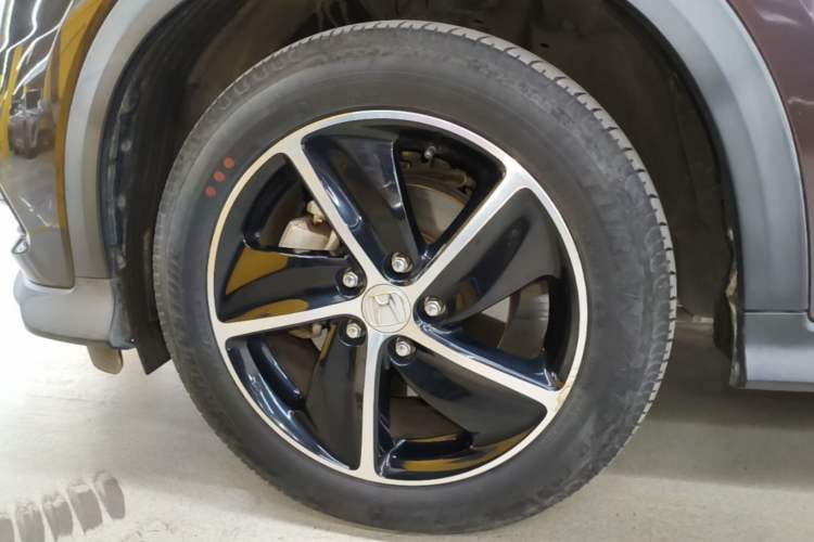Used Honda Vezel 2019 220 TURBO CVT Flagship Version China VI Emission Standard Left Front Wheel Hub
