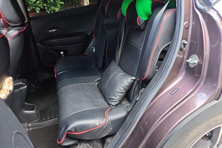Used Honda Vezel 2019 220 TURBO CVT Luxury Edition China V Emission Standard Left Rear Seat