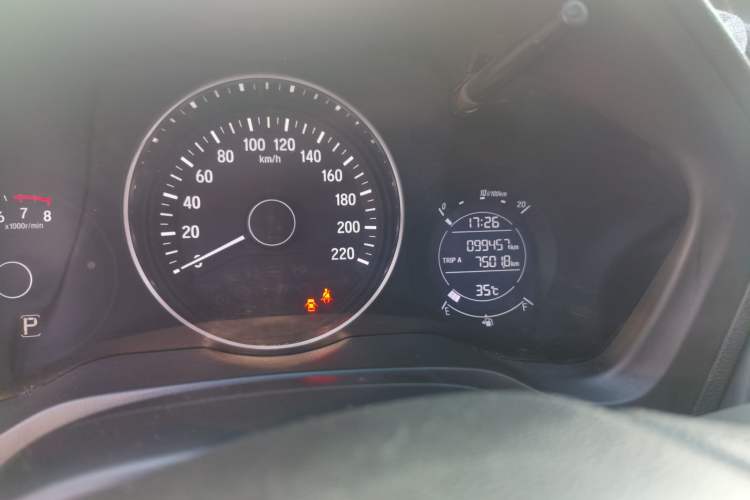Used Honda Vezel 2019 1.5L CVT Pioneer Edition China VI Odometer Close Up