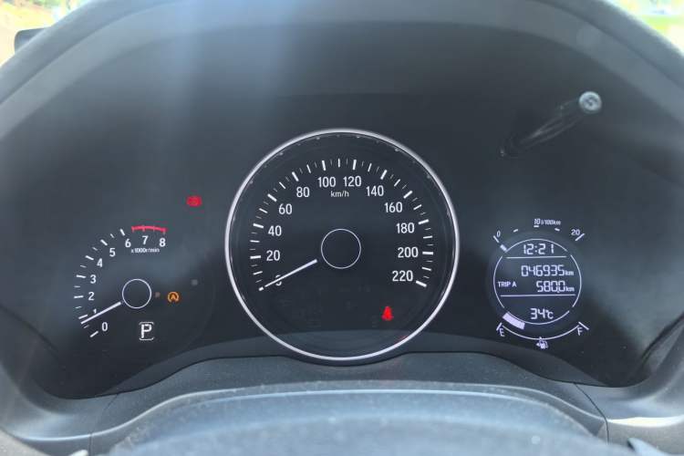 Used Honda Vezel 2019 220 TURBO CVT Luxury Edition China VI Odometer Close Up