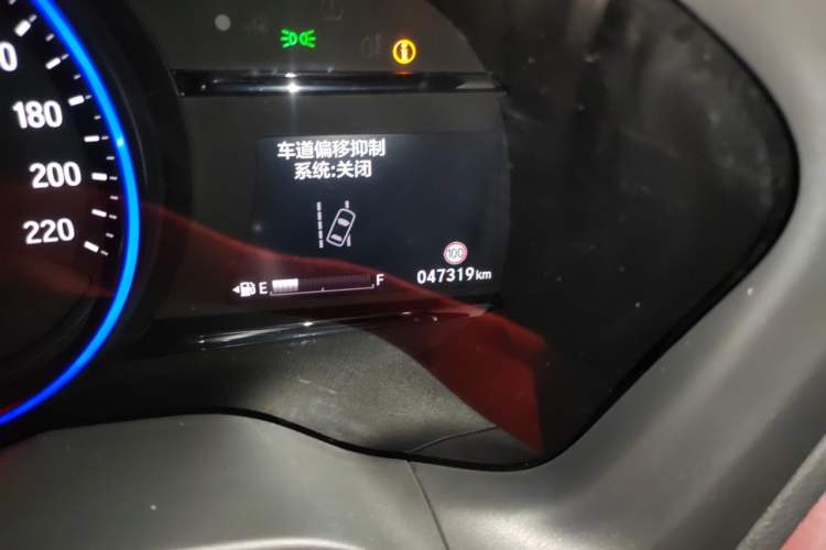 Used Honda Vezel 2019 220 TURBO CVT Flagship Version China VI Emission Standard Odometer Close Up