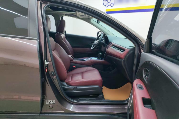 Used Honda Vezel 2019 220 TURBO CVT Flagship Edition China V Right Front Seat