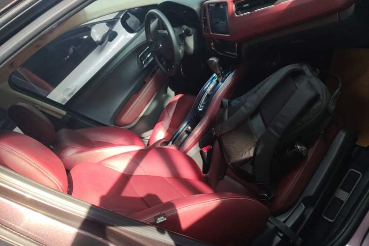 Used Honda Vezel 2019 220 TURBO CVT Flagship Edition China V Right Front Seat