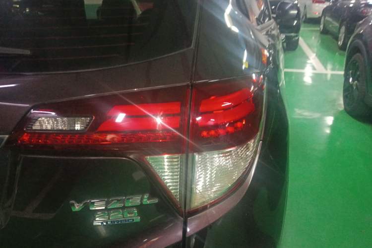 Used Honda Vezel 2019 220 TURBO CVT Luxury Edition China VI Right Rear Taillight