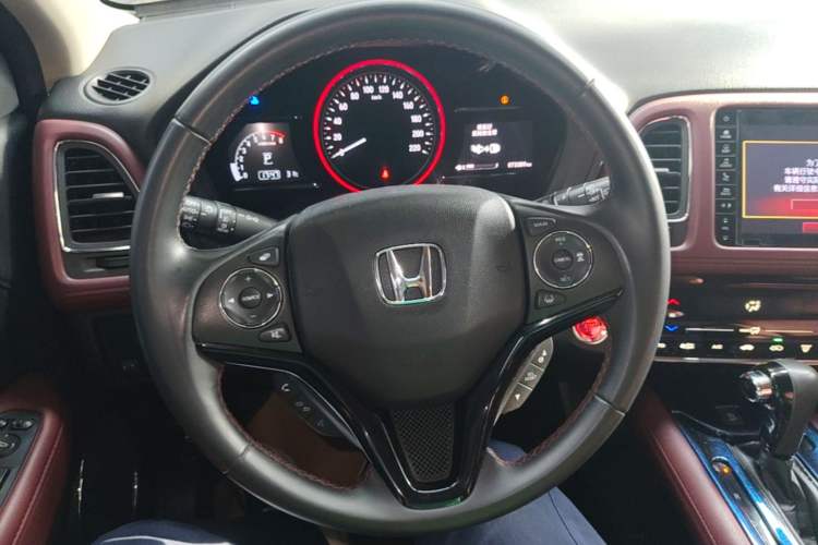 Used Honda Vezel 2019 220 TURBO CVT Flagship Edition China V Steering Wheel