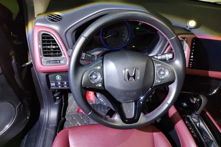 Used Honda Vezel 2019 220 TURBO CVT Flagship Version China VI Emission Standard Steering Wheel