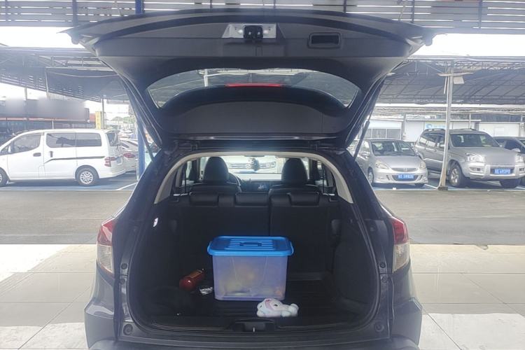 Used Honda Vezel 2019 1.5L CVT Luxury Model China VI Trunk
