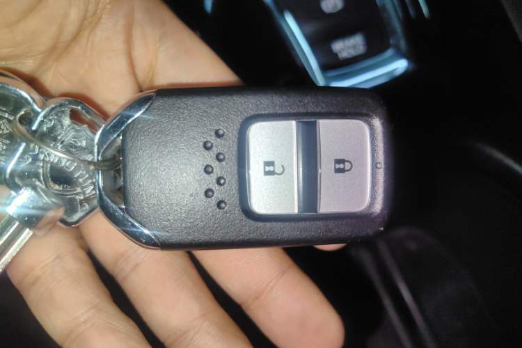 Used Honda Vezel 2019 220 TURBO CVT Luxury Edition China VI Vehicle Key
