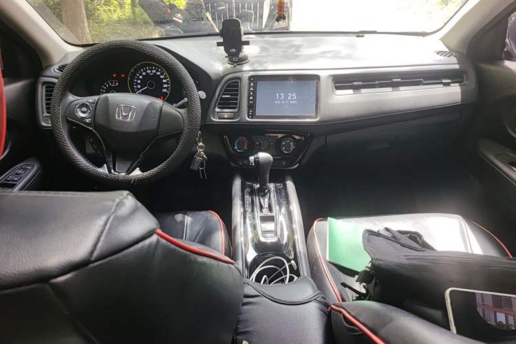 Used Honda Vezel 2019 1.5L CVT Pioneer Edition China V Center Console
