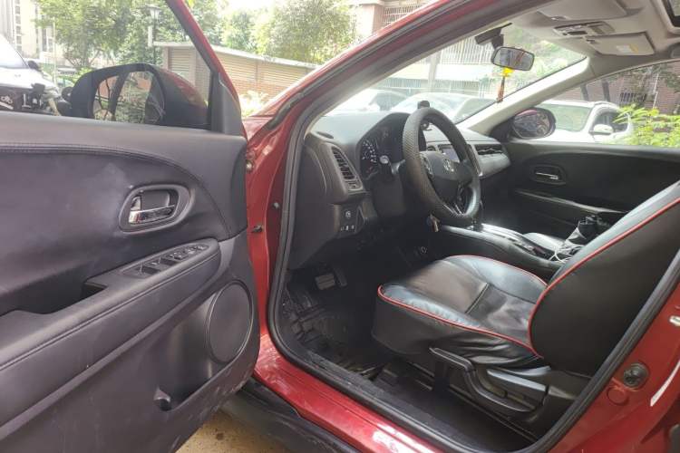 Used Honda Vezel 2019 1.5L CVT Pioneer Edition China V Driver Seat