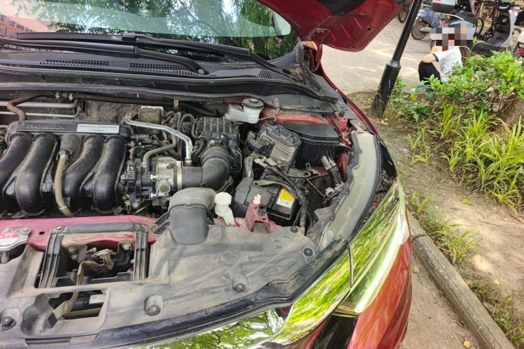 Used Honda Vezel 2019 1.5L CVT Pioneer Edition China V Engine Bay Left