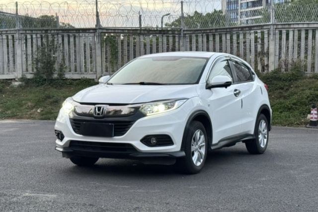 Ojetý Honda Vezel 2019 1.5L CVT Pioneer Edition China VI