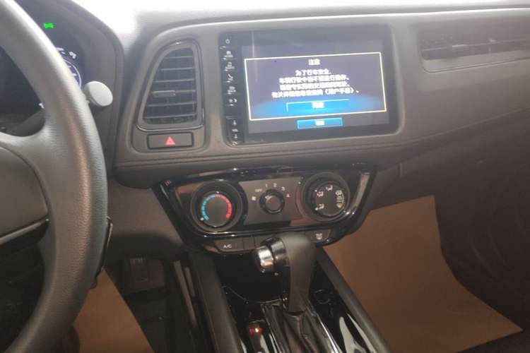 Used Honda Vezel 2019 1.5L CVT Pioneer Edition China VI Audio And AC Panel