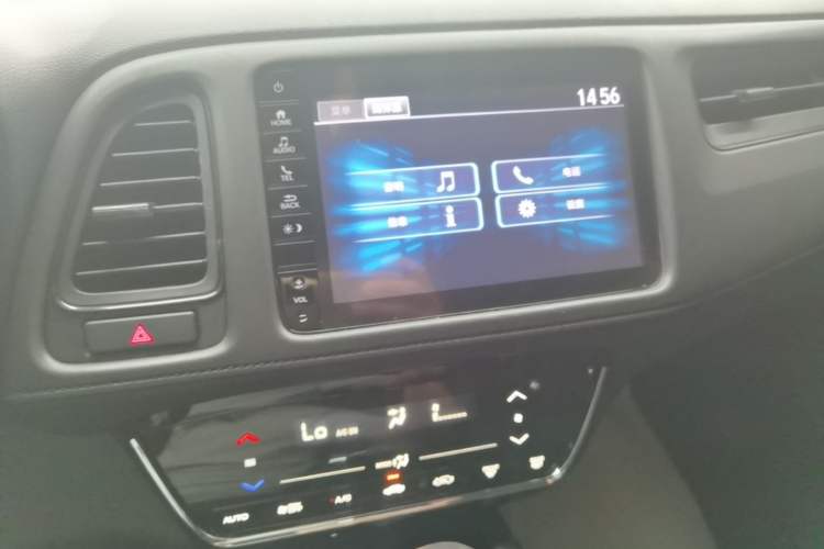 Used Honda Vezel 2019 220 TURBO CVT Elite Edition China VI Audio And AC Panel
