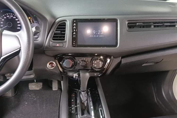 Used Honda Vezel 2019 1.5L CVT Luxury Model China VI Audio And AC Panel
