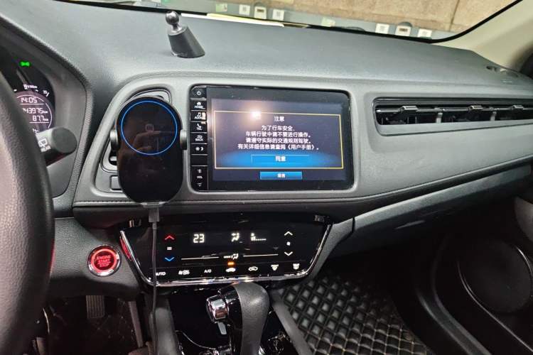 Used Honda Vezel 2019 220 TURBO CVT Luxury Edition China VI Audio And AC Panel