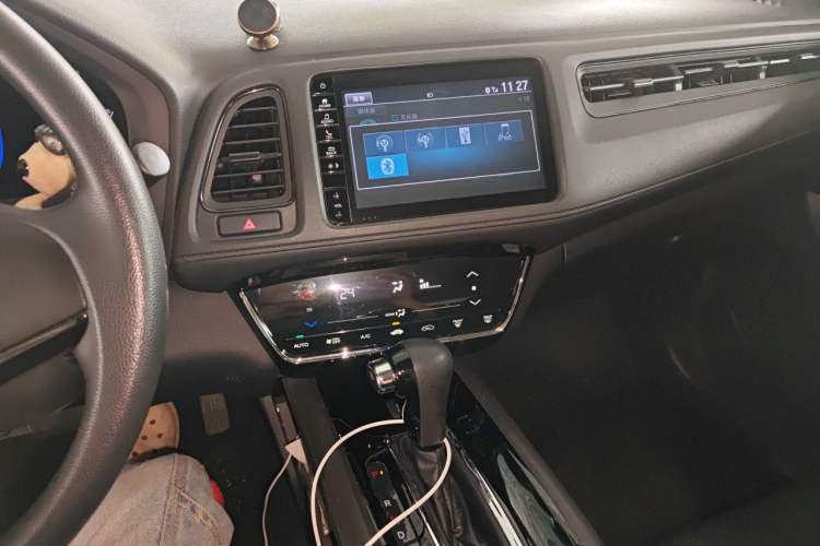 Used Honda Vezel 2019 220 TURBO CVT Elite Edition China VI Audio And AC Panel