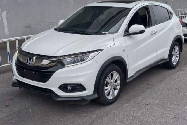 Ojetý Honda Vezel 2019 1.5L CVT Pioneer Edition China VI