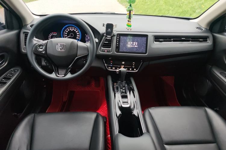 Used Honda Vezel 2019 220 TURBO CVT Elite Edition China VI Center Console