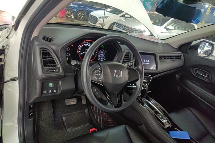Used Honda Vezel 2019 220 TURBO CVT Elite Edition China VI Center Console