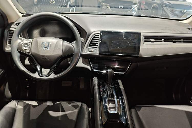 Used Honda Vezel 2019 220 TURBO CVT Elite Edition China VI Center Console