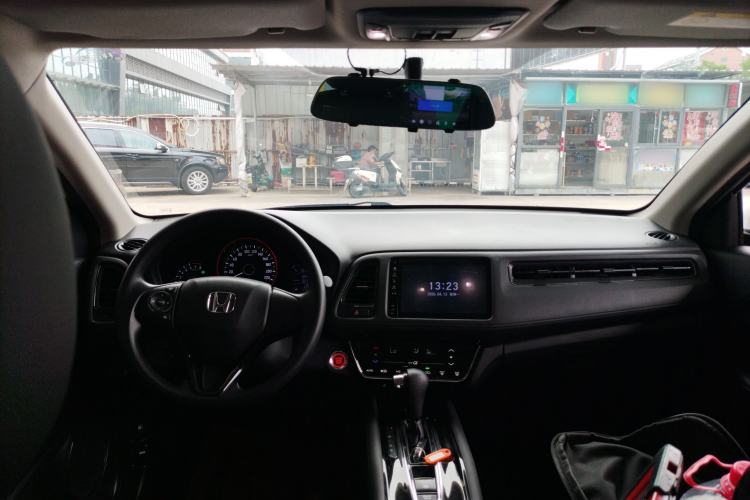 Used Honda Vezel 2019 220 TURBO CVT Luxury Edition China VI Center Console