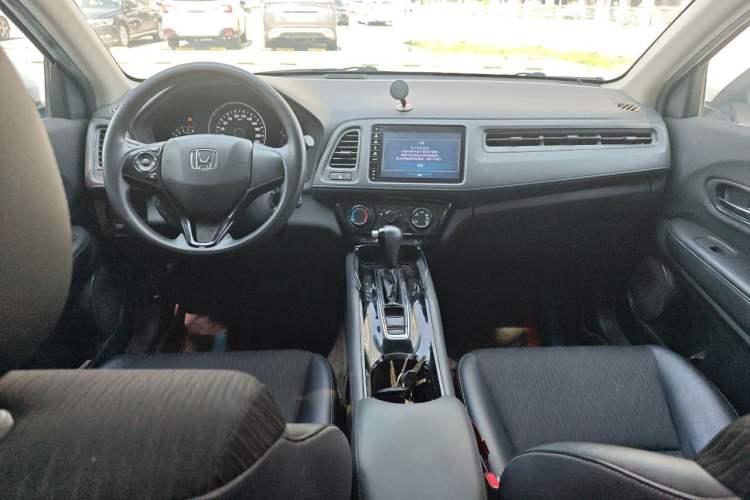 Used Honda Vezel 2019 1.5L CVT Pioneer Edition China VI Center Console