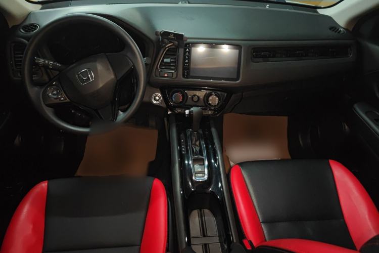 Used Honda Vezel 2019 1.5L CVT Luxury Model China VI Center Console