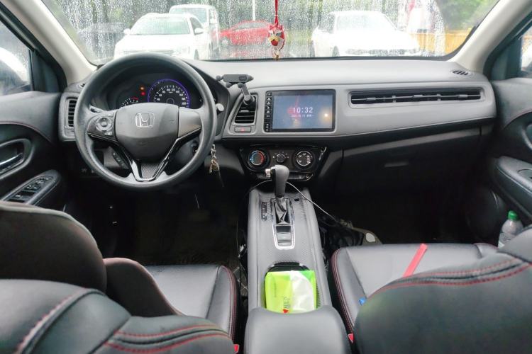 Used Honda Vezel 2019 1.5L CVT Pioneer Edition China VI Center Console