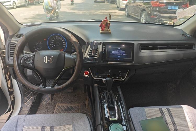 Used Honda Vezel 2019 220 TURBO CVT Luxury Edition China VI Center Console