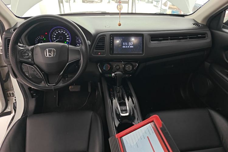 Used Honda Vezel 2019 1.5L CVT Pioneer Edition China V Center Console