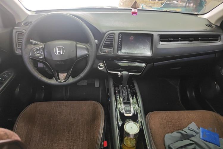 Used Honda Vezel 2019 220 TURBO CVT Luxury Edition China VI Center Console