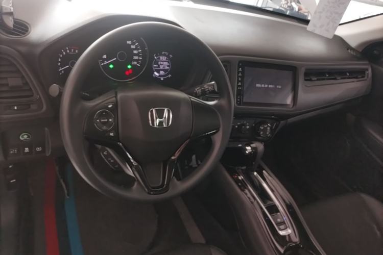 Used Honda Vezel 2019 1.5L CVT Pioneer Edition China VI Center Console