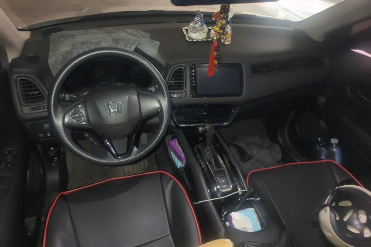 Used Honda Vezel 2019 220 TURBO CVT Luxury Edition China V Emission Standard Center Console